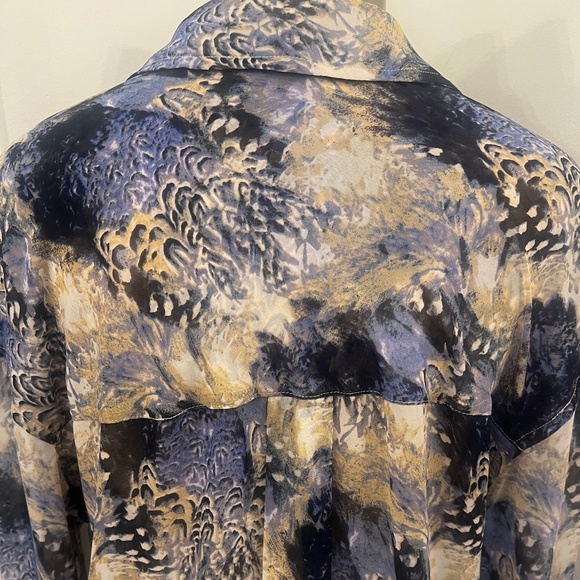 EUC ✵☽Free People☾✵ Sheer Button Down Blouse | Blue Roll Tab Animal Top | XS - Picture 6 of 15